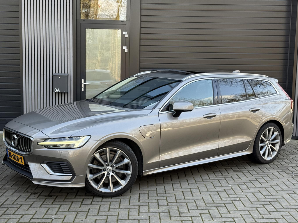 Volvo V60 2.0 T8 Twin Engine AWD Inscription 51722113-0.jpg | Baauw Automotive