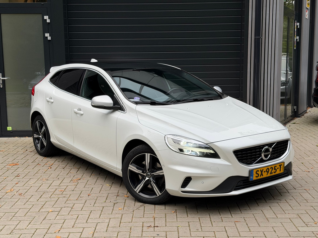 Volvo V40 2.0 T4 Business Sport 56929473-0.jpg | Baauw Automotive