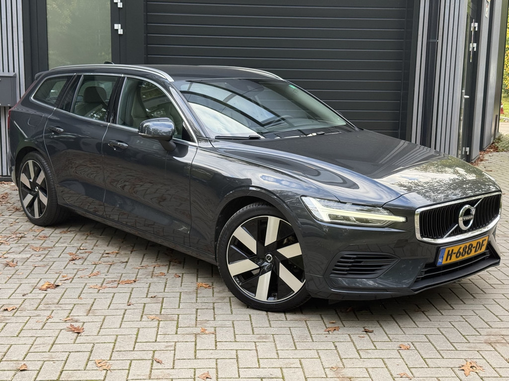 Volvo V60 2.0 T6 AWD Momentum Pro Volledig dealer onderhouden | Plug-in hybride 340 pk | Blond leder | Voorklimatisering 57489142-0.jpg | Baauw Automotive