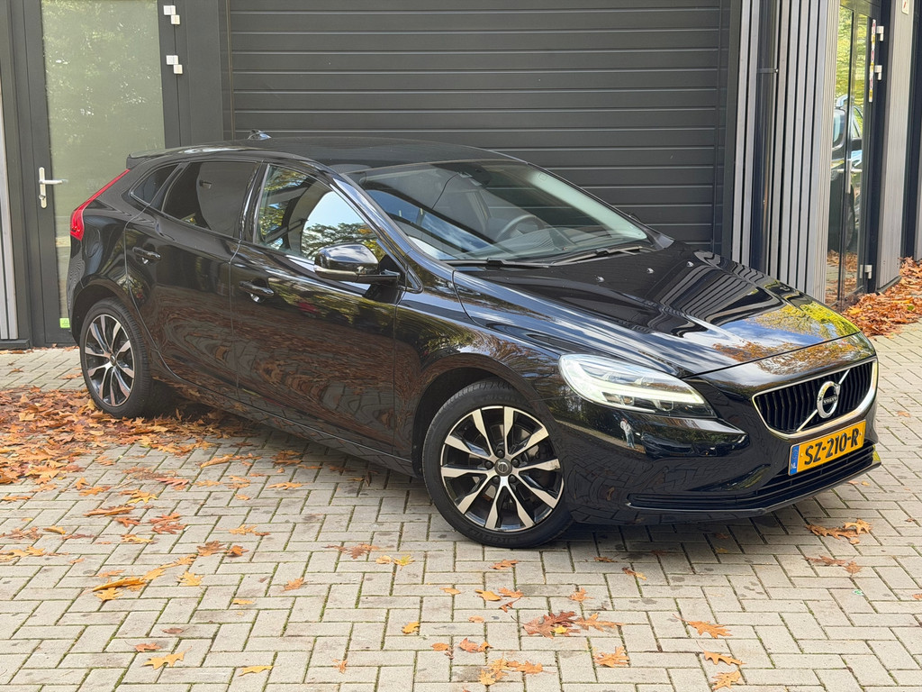 Volvo V40 2.0 T3 Dynamic Edition 57686807-0.jpg | Baauw Automotive