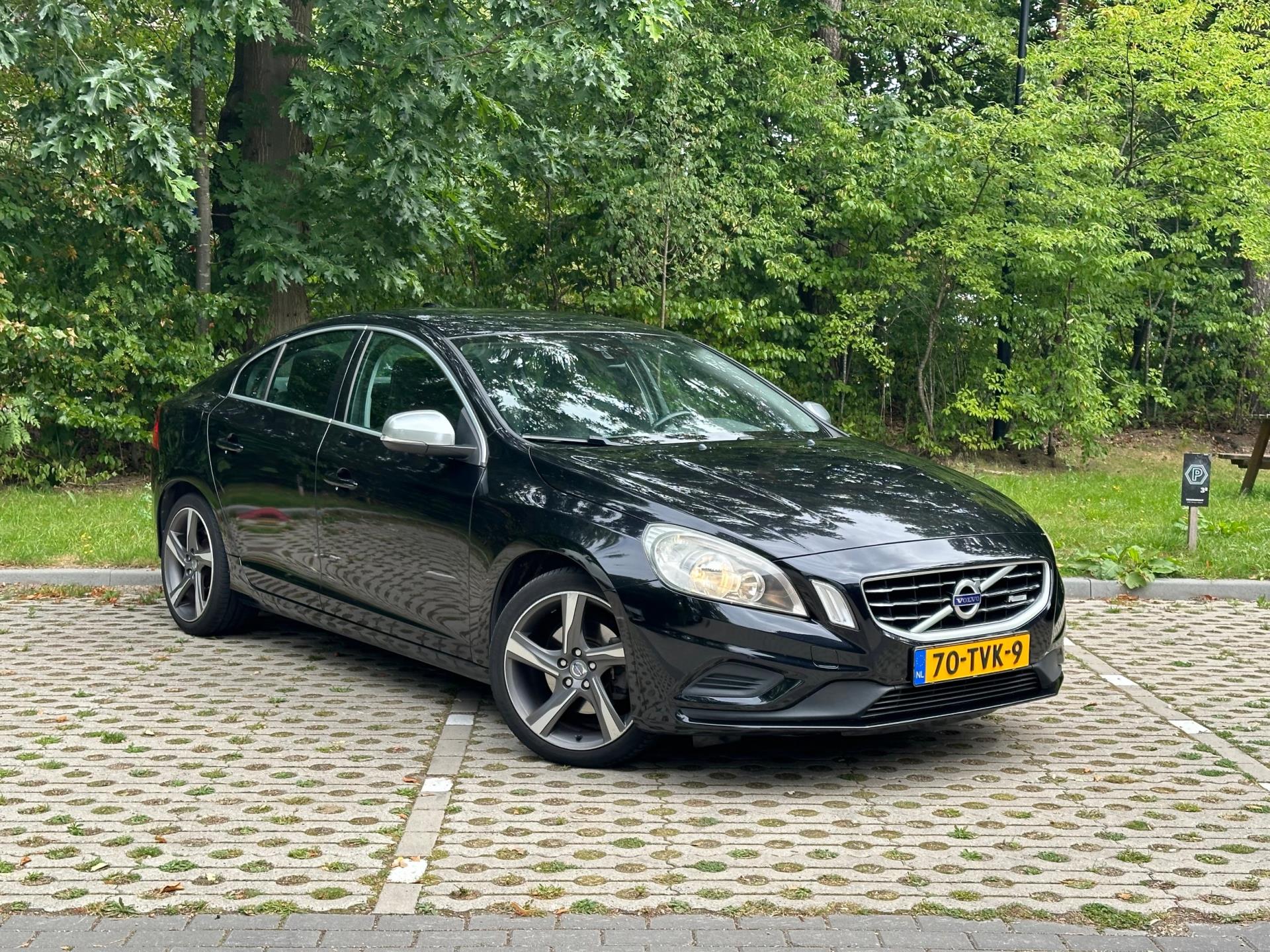 Volvo S60 1.6 T3 R-Design 47170089-0.jpg | Baauw Automotive