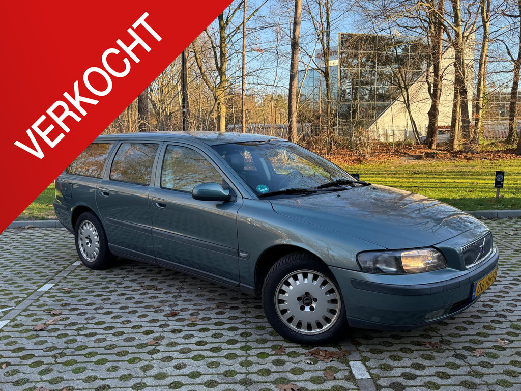 Volvo V70 2.4 T Comfort Line 50258998-0.jpg | Baauw Automotive