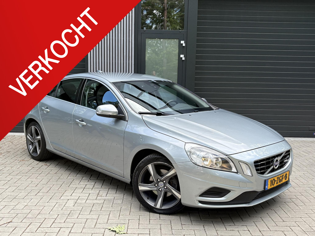Volvo S60 1.6 T4 R-Design 54248283-0.jpg | Baauw Automotive